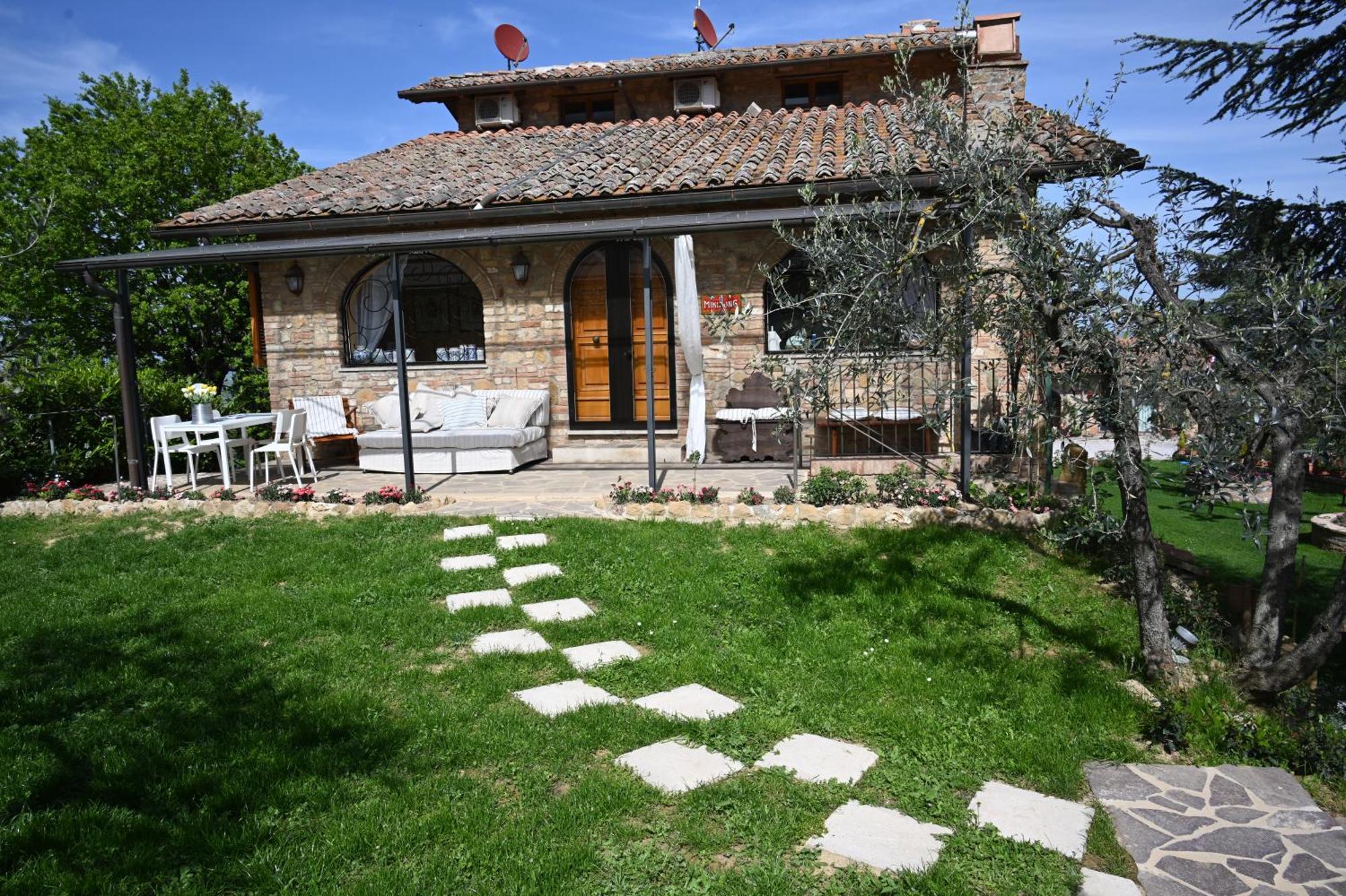Mikipongtwo Vila Montepulciano Stazione Exterior foto